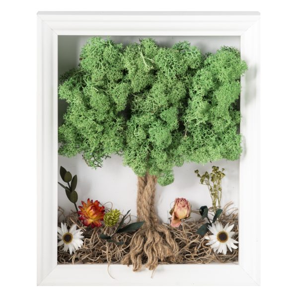 Árbol en miniatura con flores preservadas