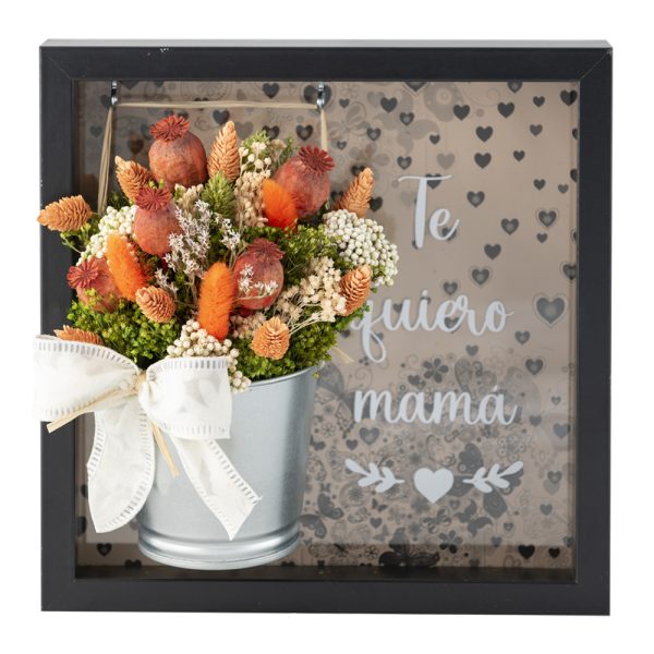 Cubilete de metal con flores preservadas
