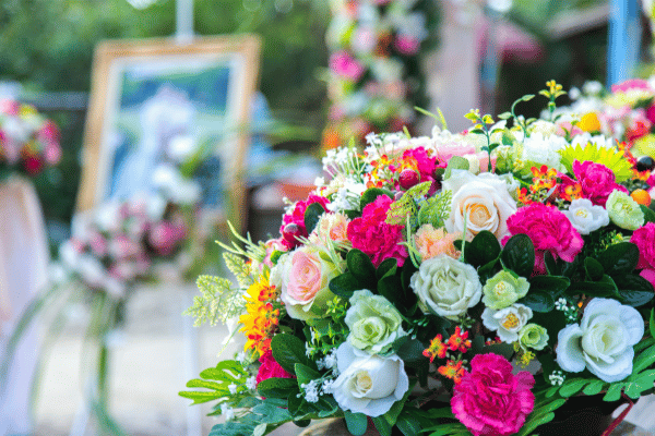 préstamo Santuario ganso Descubre todos los tipos de arreglos florales para bodas