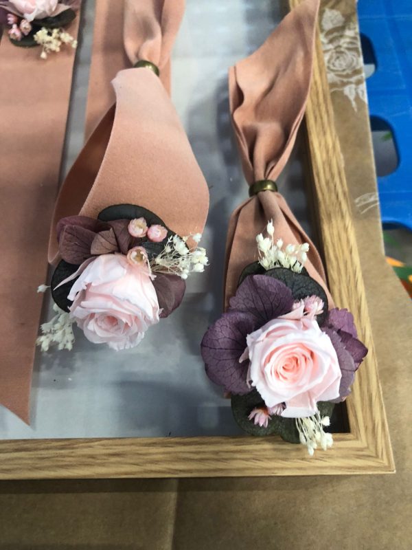 Pulsera de flores preservadas