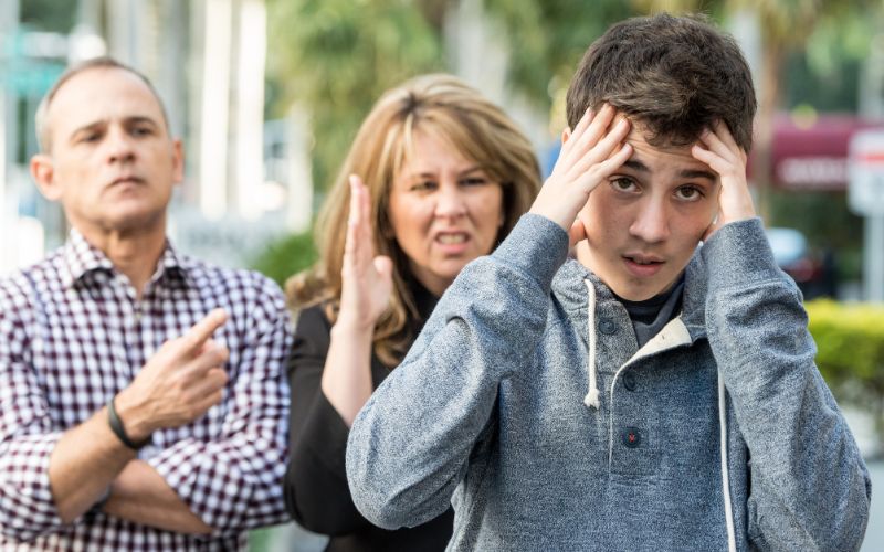 “Familiarmente”: Abriendo las puertas a las familias